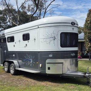 2020 L & B Grand Prix Camper Float